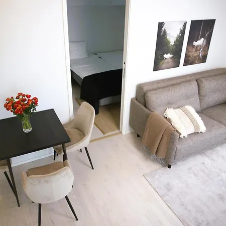 New 3-Bed Apartment & Free Garage Parking Вантаа Экстерьер фото