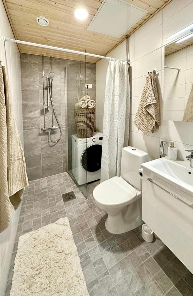 Lejlighed New 3-bed & Free Garage Parking *